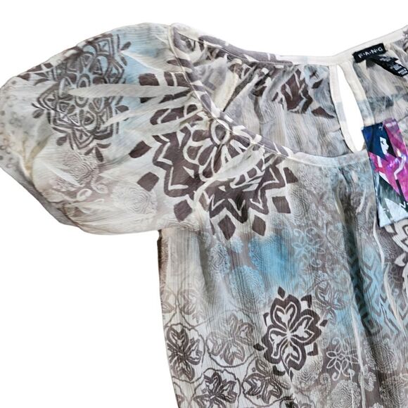 Women's FANG Short Sleeve Top Small - Picture 4 of 4